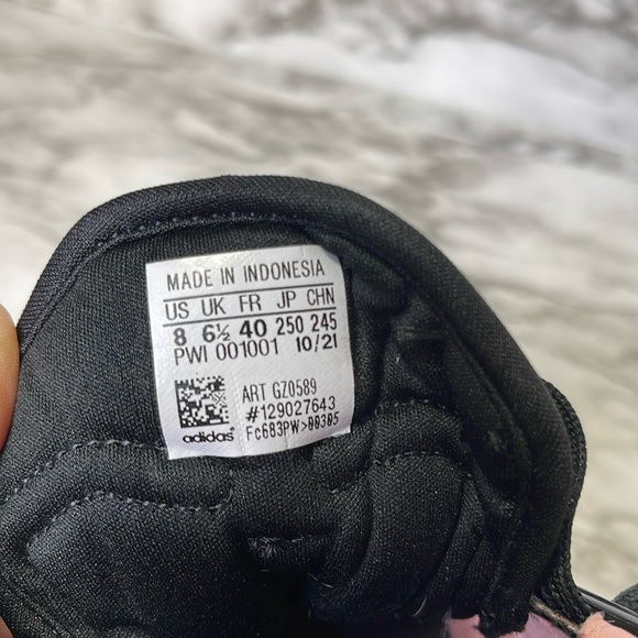 adidas Women's Eq21 Running Shoe - Course A Pied Size 8 - Picture 2 of 11